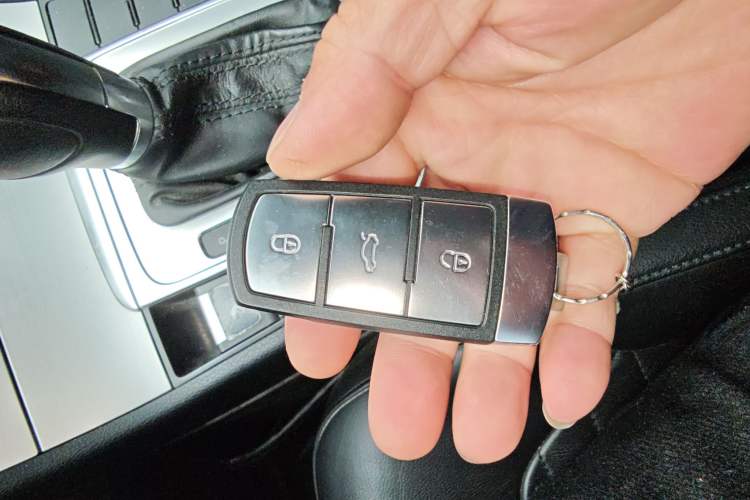 Used Volkswagen Magotan 2015 1.8TSI Advanced Model
