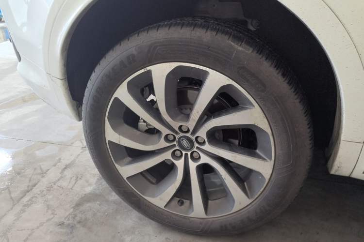 Used Land Rover Discovery Sport 2024 Performance Tech Edition Exterior 5