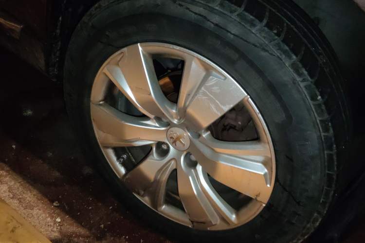 Used Peugeot 2008 2014 1.6L Automatic Fashion Edition
