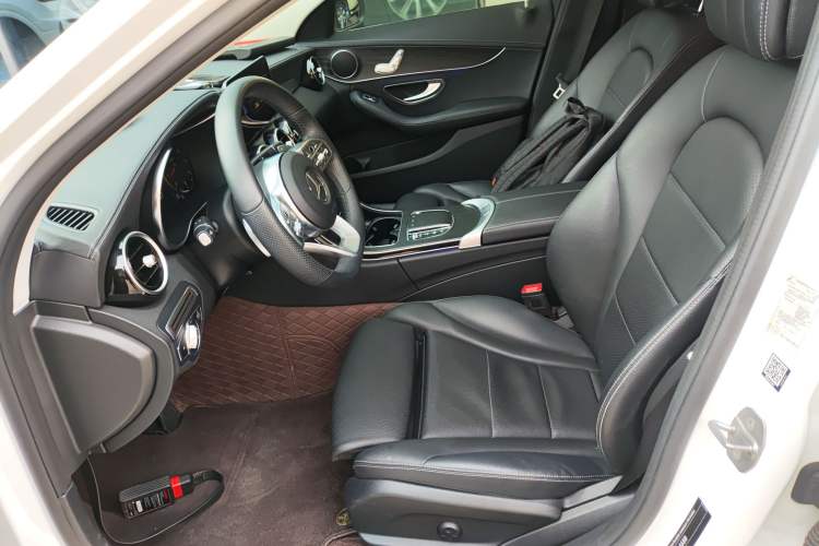 Used Mercedes-Benz C-Class 2021 C 200 L Fashion Edition Sport Version Left Front Seat