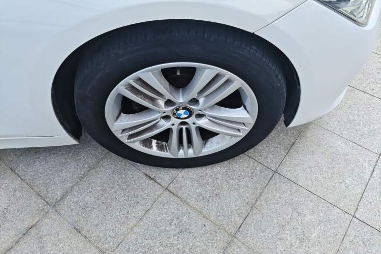 Used BMW 3 Series 2016 320i Fashion Model Right Front Wheel Hub