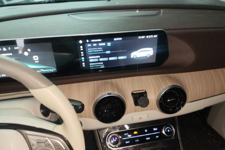 Used FORTHING Yacht 2022 1.5T DCT Chasing-the-Waves Edition