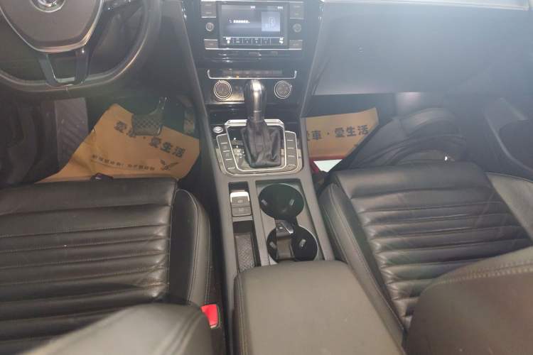 Used Volkswagen Magotan 2018 330TSI DSG Advanced Model Gear Lever