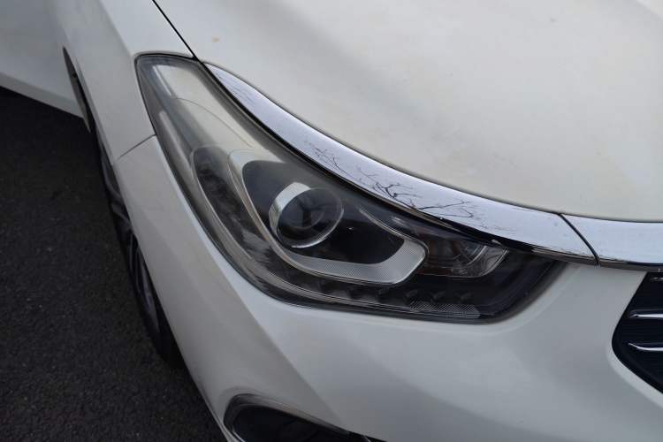 Used GAC Trumpchi GA6 2016 235T DCT Luxury Edition Right Front Headlight