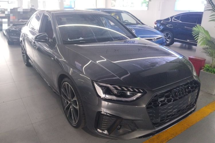 Used Audi A4L 2023 40 TFSI quattro Luxury Dynamic Edition Front Right 45 Deg