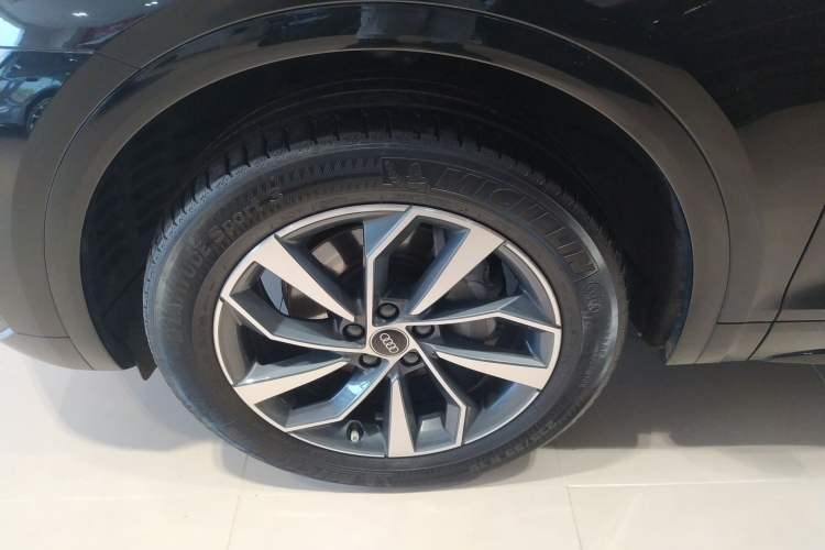 Used Audi Q5L 2023 40T Luxury Dynamic Model