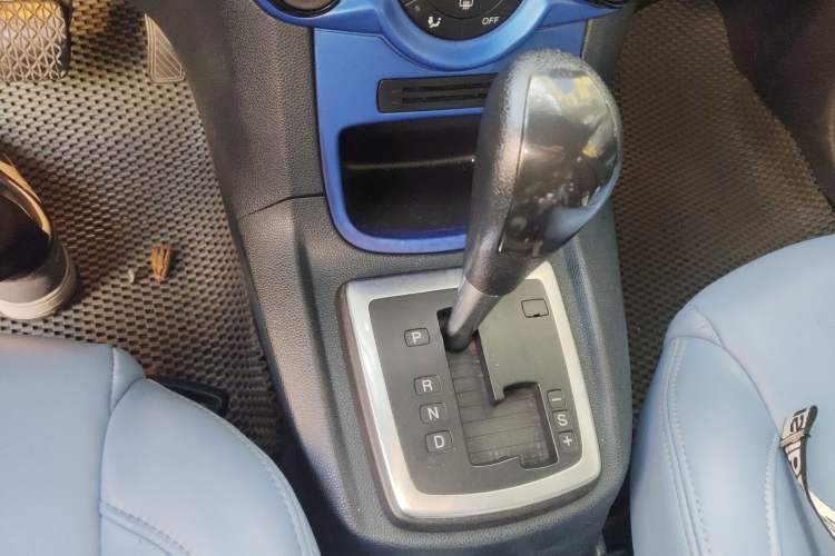 Used Ford Fiesta 2012 Hatchback 1.5L Automatic Dynamic Limited Edition
