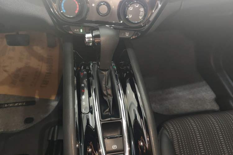 Used Honda Vezel 2015 1.8L CVT 2WD Elite Model