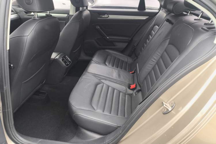 Used Volkswagen Lamando 2018 280TSI DSG Comfort Edition Left Rear Seat