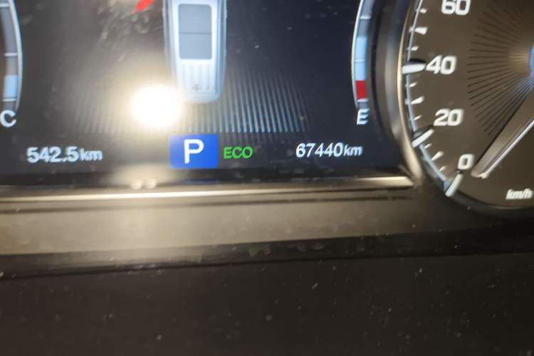 Used GAC Trumpchi M6 2019 270T DCT Luxury Edition (7-seater) China VI Odometer Close Up