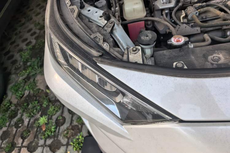 Used Toyota RAV4 2021 Revised Version Dual-Motor Hybrid 2.5L E-CVT 4x4 Elite PLUS Edition Right Front Headlight