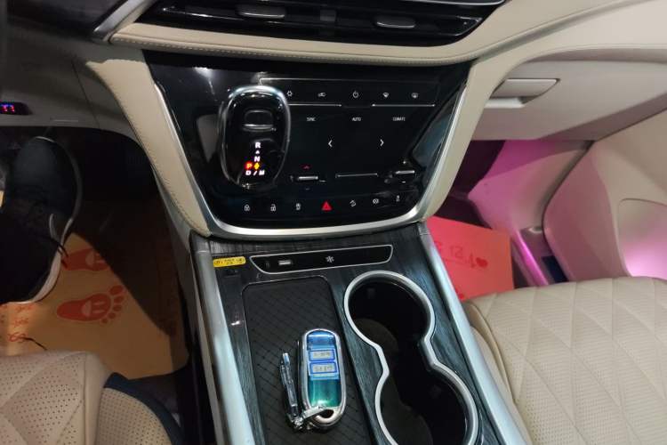 Used Buick GL8 2023 ES Lu Zun Comfort Model
