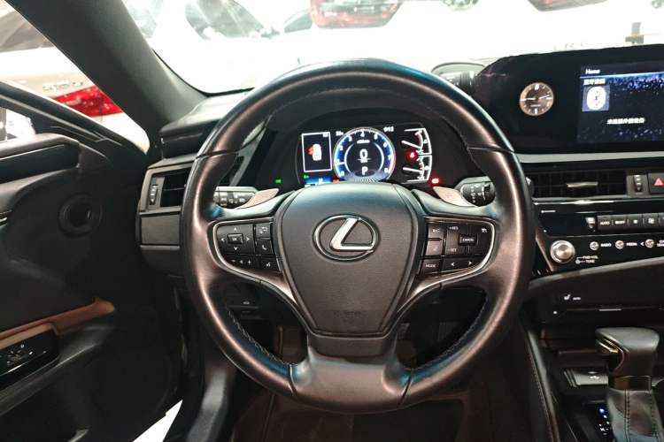 Used Lexus ES 2021 200 Excellence Edition