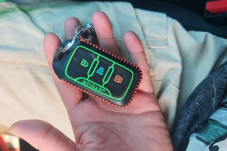 Used JETOUR X70M 2021 1.5T DCT Luxury Partner Model 7 Seats
