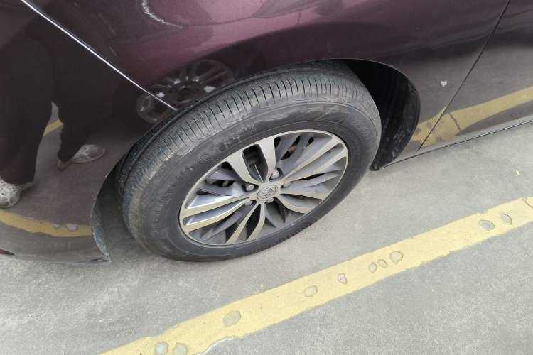 Used Buick GL8 2017 ES 28T Luxury Model China V Standard