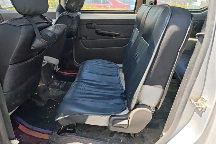 Used Wuling Hongguang 2013 1.5L Base Version Left Rear Seat