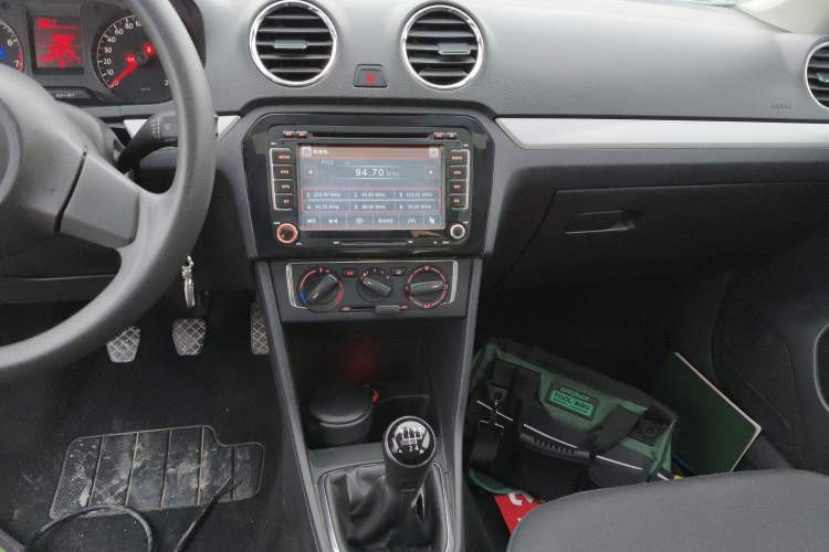 Used Volkswagen Jetta 2015 1.6L Manual Comfort Model