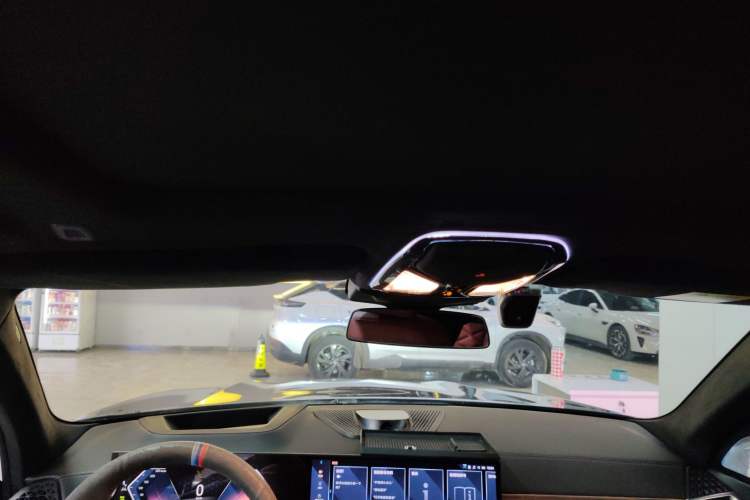 Used BMW X5 2023 xDrive 40Li M Sport Night Edition Package Headliner