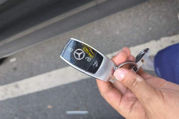 Used Mercedes-Benz E-Class 2017 E 300 L Luxury Model Vehicle Key