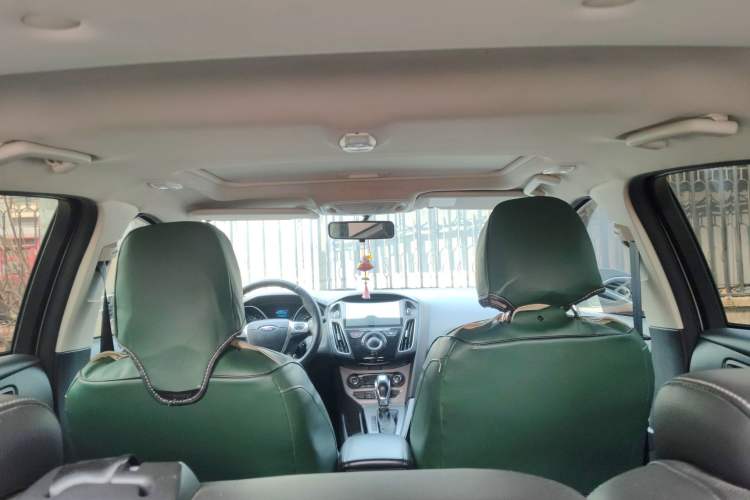 Used Ford Focus 2012 Hatchback 1.6L Automatic Fashion Edition
