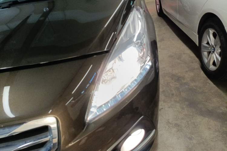 Used Peugeot 3008 2015 2.0L Automatic Trend Edition
