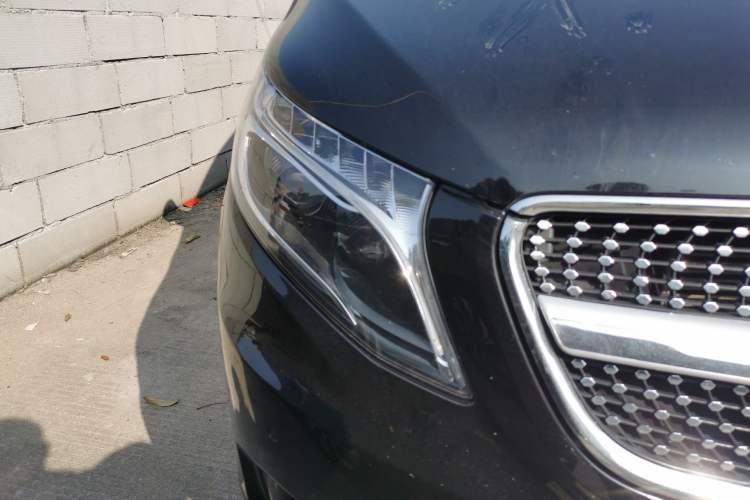 Used Mercedes-Benz Vito 2018 2.0T Business Version China VI Emission Standard
