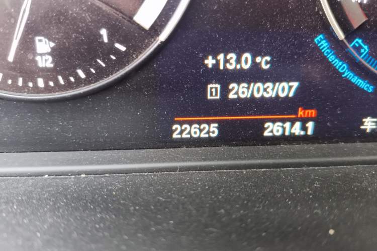 Used BMW X1 2021 sDrive25Li Leading Model Odometer Close Up