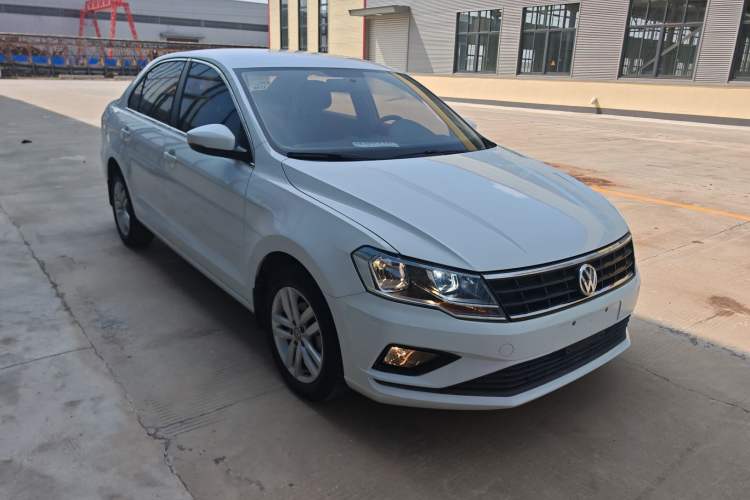 Used Volkswagen Jetta 2019 Dream Edition 1.4L Manual Fashion Version
