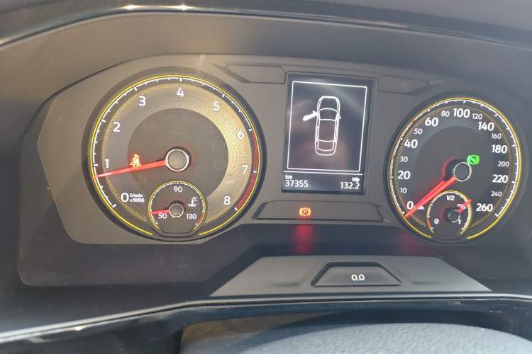 Used Volkswagen Lavida 2019 1.5L Automatic Comfort Edition China VI Standard Odometer Close Up