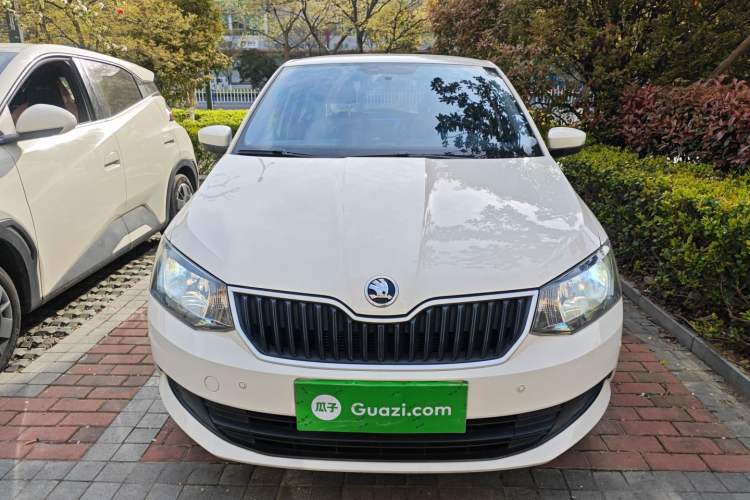 Used Skoda Fabia 2016 1.4L Automatic Car Enjoy Edition Front