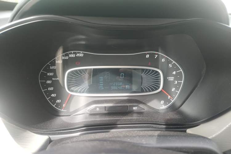 Used Baojun 510 2017 1.5L manual Comfort trim