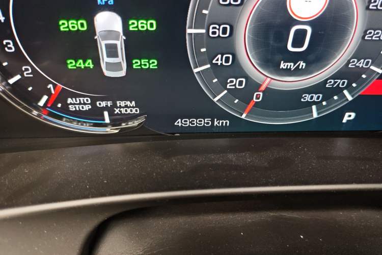 Used Cadillac CT6 2019 28T Luxury Model Odometer Close Up