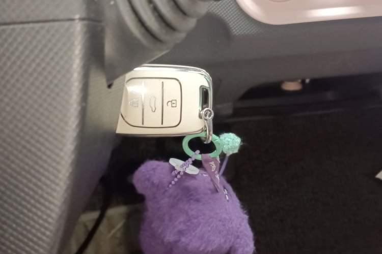 Used Wuling Hongguang MINIEV 2021 Macaron Premium Model – Lithium-NMC
