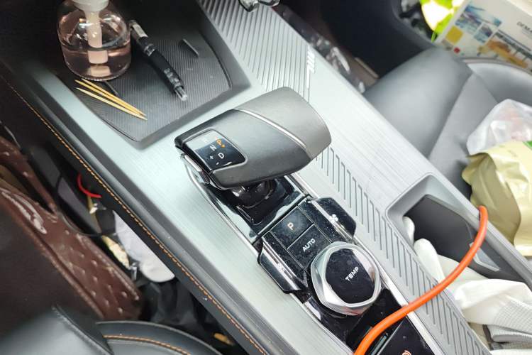 Used CHANGAN OSHAN Z6 New Energy 2023 ZhiDian iDD 150KM Flagship PLUS Gear Lever