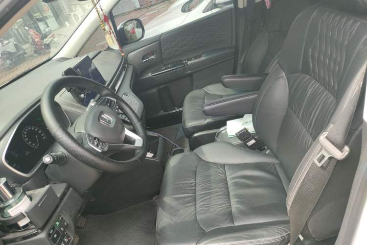 Used Honda Elysion 2022 2.0L eHEV Luxury Edition Left Front Seat