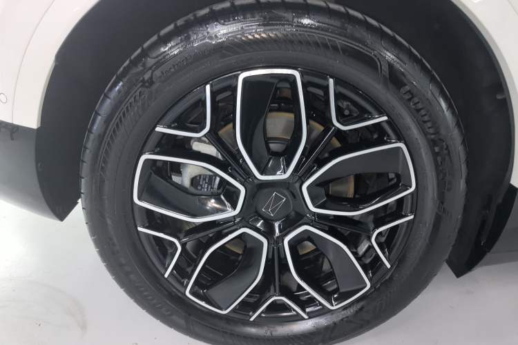 Used Avatr 07 2024 Ultra All-Electric Four-Wheel Drive