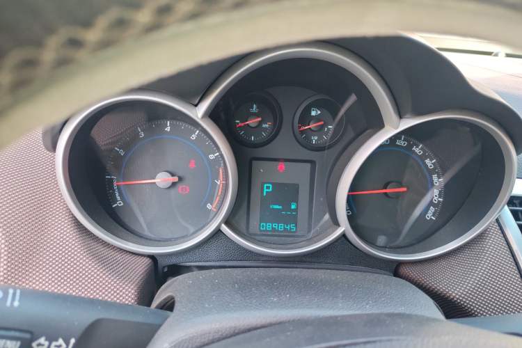 Used Chevrolet Cruze 2013 Hatchback 1.6L Automatic Luxury Model
