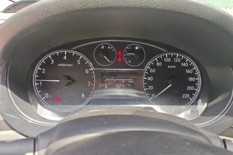 Used Nissan Tiida 2011 1.6L CVT Smart Version