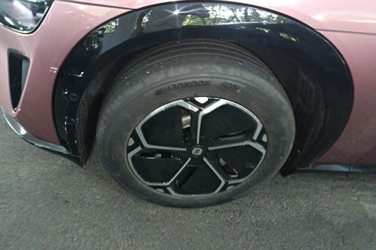 Used Xiaomi Auto YU7 2025 Ultra-Long Range Rear-Wheel Drive Version
