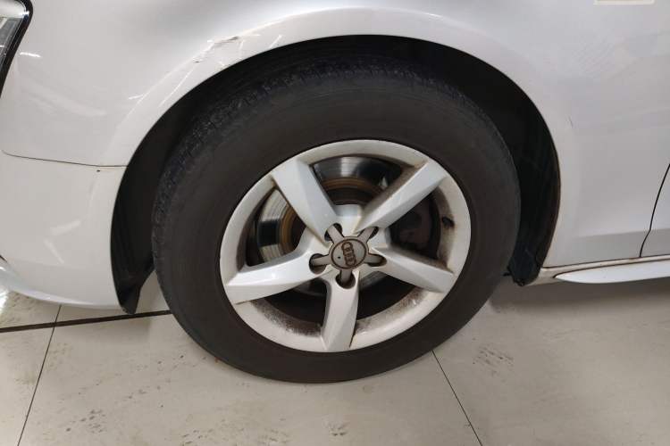 Used Audi A4L 2013 35 TFSI Automatic Standard Model
