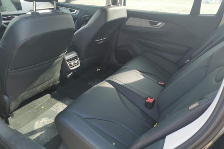 Used Hongqi E-QM5 2024 500km Range Edition