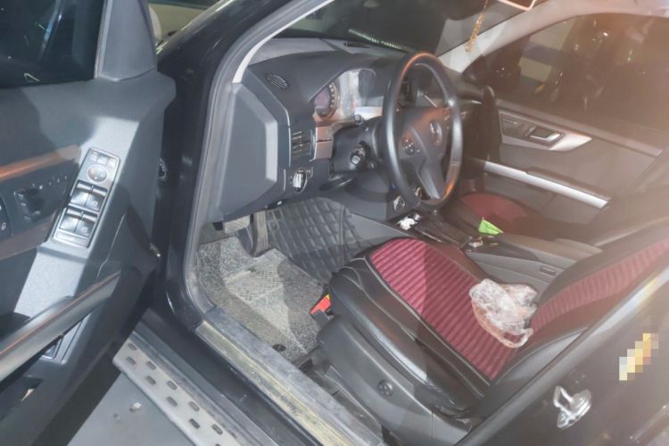 Used Mercedes-Benz GLK-Class 2011 GLK 300 4MATIC Fashion Model Driver Seat