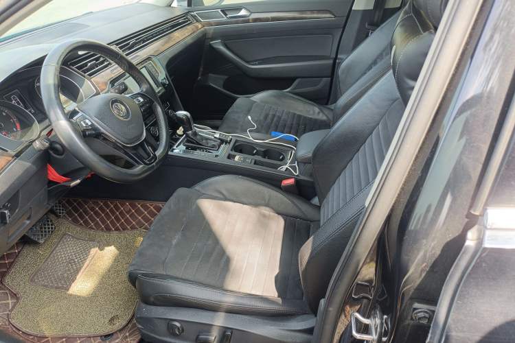 Used Volkswagen Magotan 2017 330TSI DSG Luxury Model