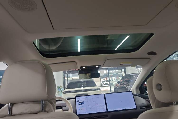 Used Li Auto i8 2025 Model Standard Version