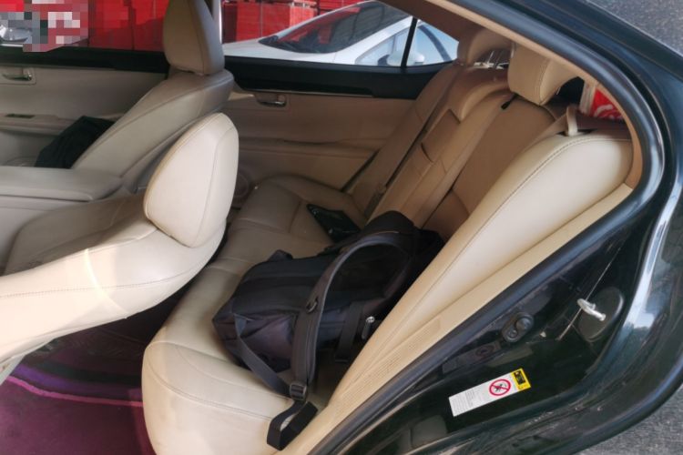 Used Lexus ES 2013 300h Elite Edition