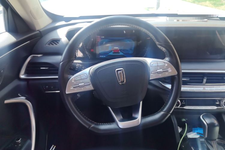 Used Bestune T77 2019 230 TID Automatic Luxury Version China VI Emission Standard