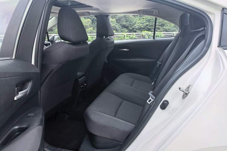 Used Toyota Corolla 2021 Dual-Motor 1.8L E-CVT Elite Edition
