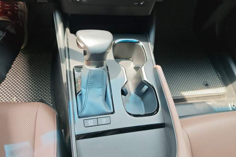 Used Lexus ES 2023 260 Excellence Edition