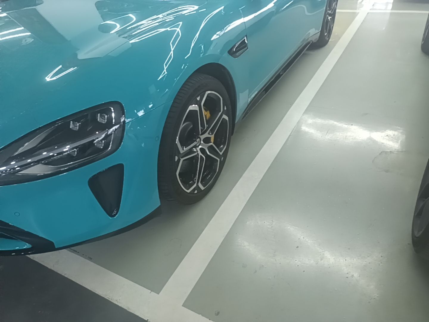 Xiaomi Auto SU7 2024 Rear-Drive Ultra-Long Range Advanced Pro-Level Intelligent Driving Version — снимка 10