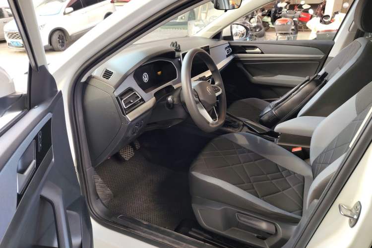 Used Volkswagen Lavida 2023 Revised 1.5L Automatic DeYi Edition